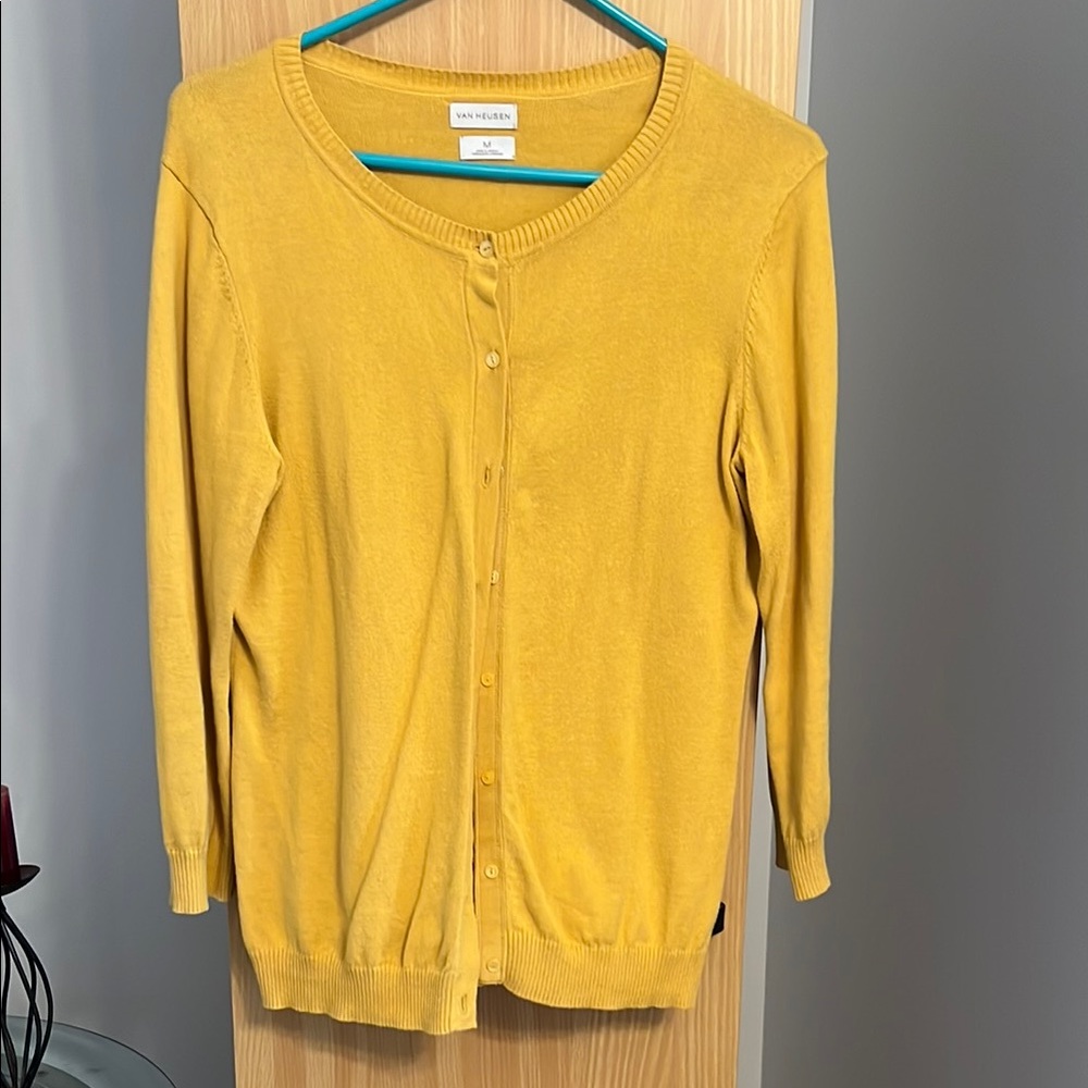 Van Heusen mustard sweater